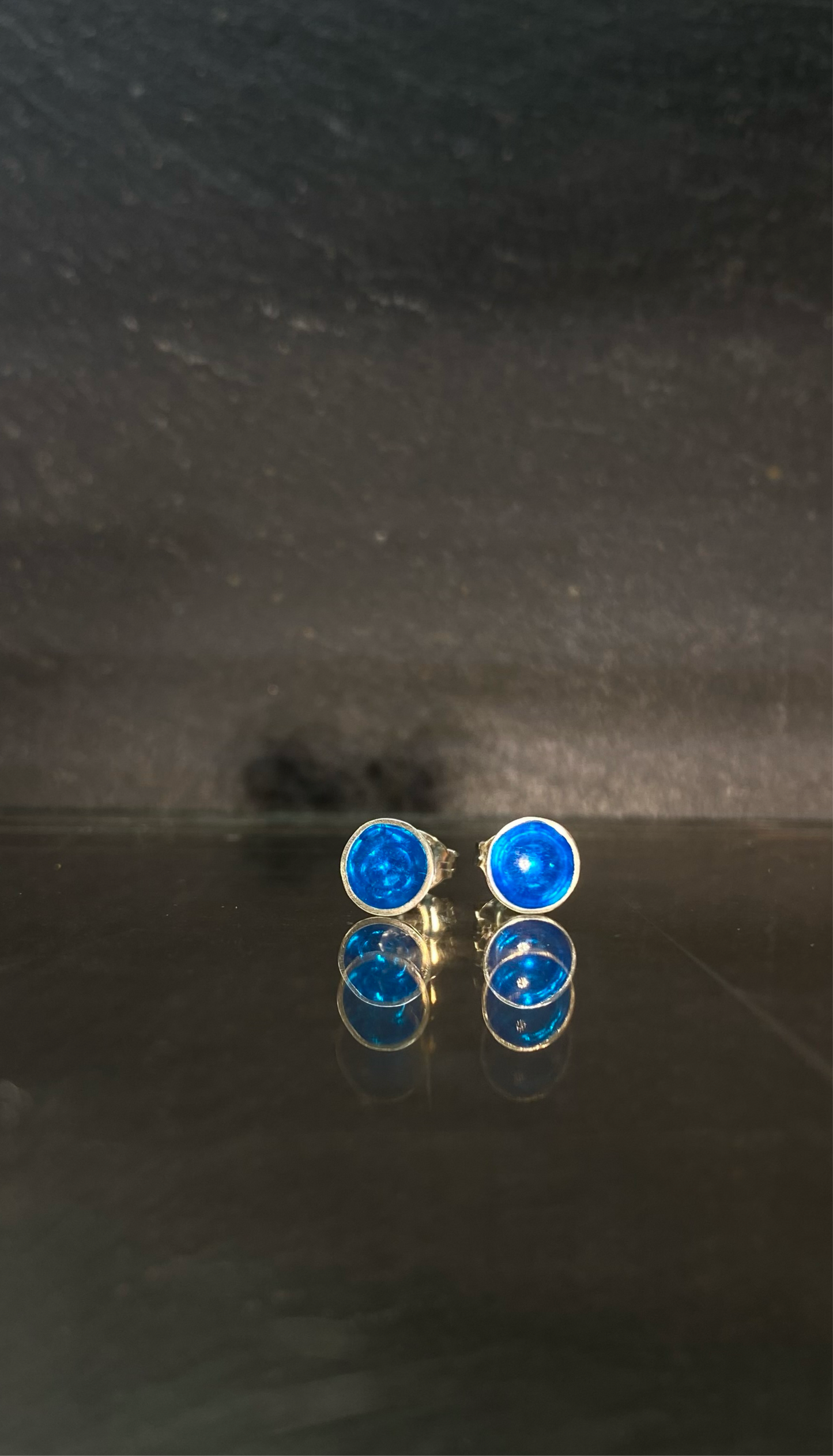 Polka dot studs - Blue