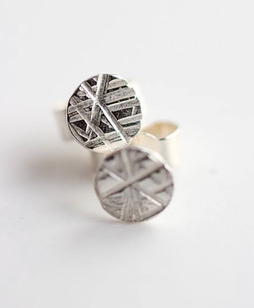 Textured Studs - Dash